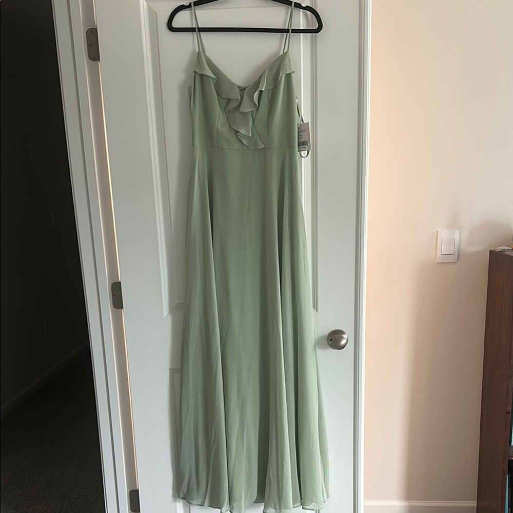 Elegant Green Maxi Dress